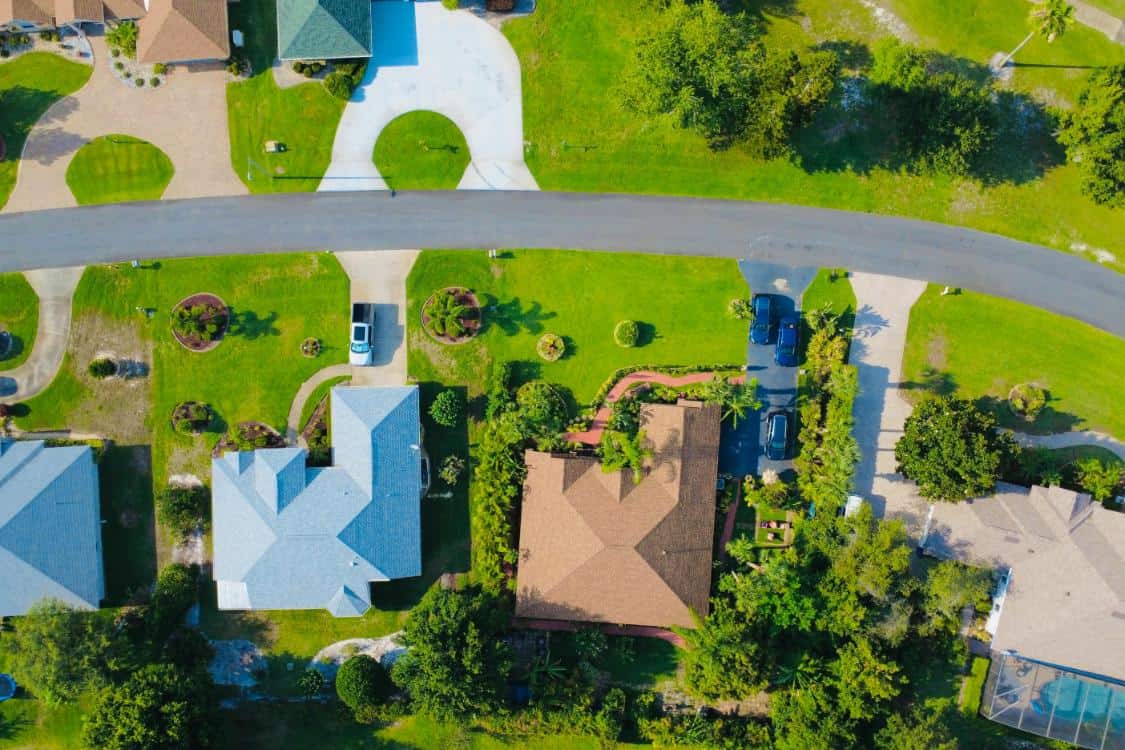 How to Evaluate Neighborhoods Before Buying a Home